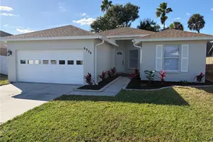 6928 43rd Ct E, Sarasota, FL 34243 - Photo 1