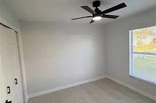 6928 43rd Ct E, Sarasota, FL 34243 - Photo 41