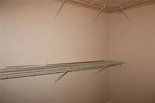 3590 Parkridge Cir, Sarasota, FL 34243 - Photo 13