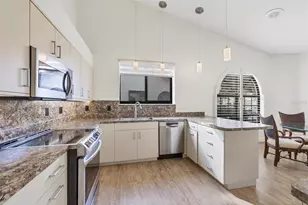 7331 Villa D Este Dr, Sarasota, FL 34238 - Photo 17