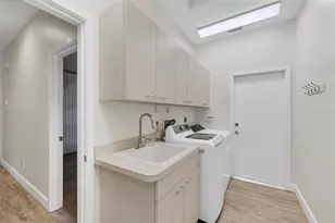 7331 Villa D Este Dr, Sarasota, FL 34238 - Photo 29