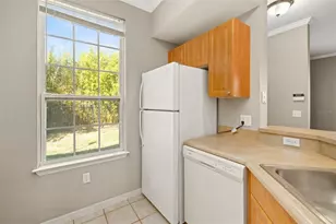 5501 Rosehill Rd, Sarasota, FL 34233 - Photo 17