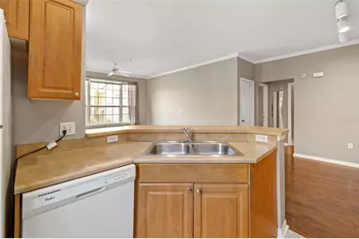 5501 Rosehill Road #103, Sarasota, FL 34233 - Photo 9