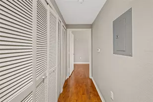 5501 Rosehill Rd, Sarasota, FL 34233 - Photo 17