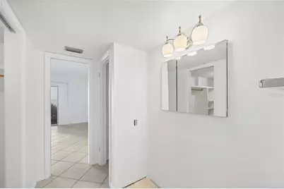 2110 Benjamin Franklin Drive #303, Sarasota, FL 34236 - Photo 35