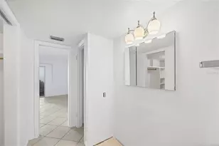 2110 Benjamin Franklin Dr, Sarasota, FL 34236 - Photo 35