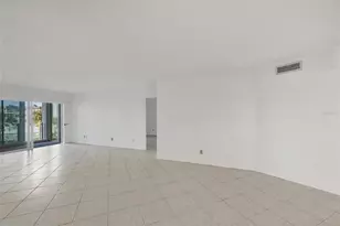 2110 Benjamin Franklin Dr, Sarasota, FL 34236 - Photo 13