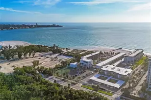 2110 Benjamin Franklin Dr, Sarasota, FL 34236 - Photo 9