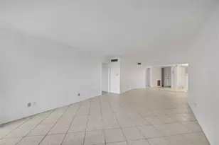 2110 Benjamin Franklin Dr, Sarasota, FL 34236 - Photo 17