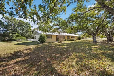 5753 33rd Street E, Bradenton, FL 34203 - Photo 7