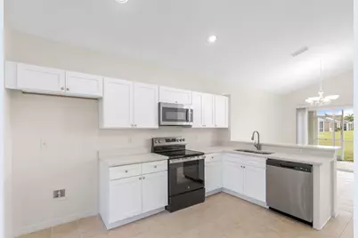 8243 47th Street Circle E, Palmetto, FL 34221 - Photo 11