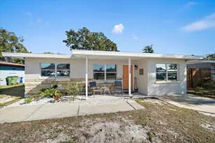 1909 27th St W, Bradenton, FL 34205 - Photo 3