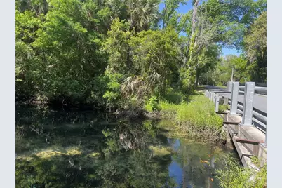 332 NW Crystal Street, Crystal River, FL 34428 - Photo 3