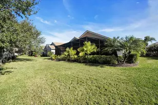 4054 65th Pl E, Sarasota, FL 34243 - Photo 41