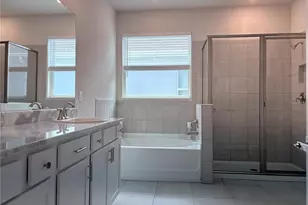 18108 Fattoria Ter, Bradenton, FL 34211 - Photo 15