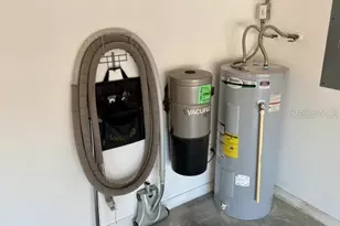 5651 Modena Pl, Sarasota, FL 34238 - Photo 17