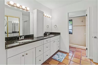 2375 Lakeside Mews #D2, Sarasota, FL 34235 - Photo 19