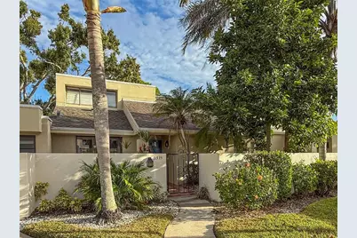 2375 Lakeside Mews #D2, Sarasota, FL 34235 - Photo 3