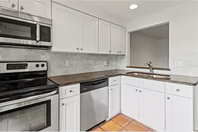 2375 Lakeside Mews #D2, Sarasota, FL 34235 - Photo 7