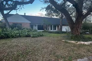 610 Valle Vista Dr, Brandon, FL 33511 - Photo 1