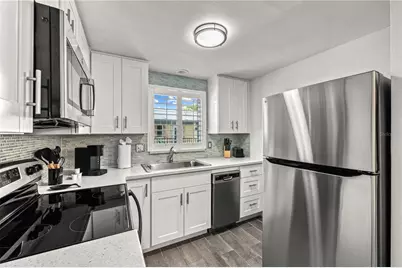 1123 Crescent Street #1123/1125, Sarasota, FL 34242 - Photo 9