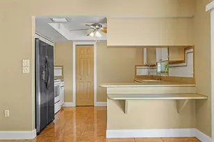 1063 SE 20th Pl, Cape Coral, FL 33990 - Photo 15