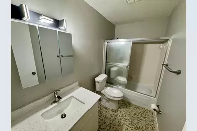 1140 84th Avenue N #D, Saint Petersburg, FL 33702 - Photo 11