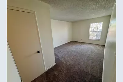 1140 84th Avenue N #D, Saint Petersburg, FL 33702 - Photo 13