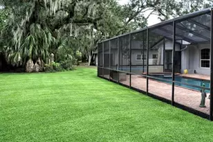 2835 Sarasota Golf Club Blvd, Sarasota, FL 34240 - Photo 7