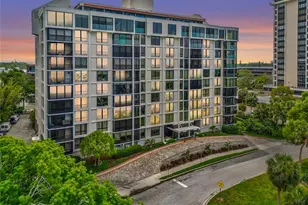 707 S Gulfstream Ave, Sarasota, FL 34236 - Photo 1