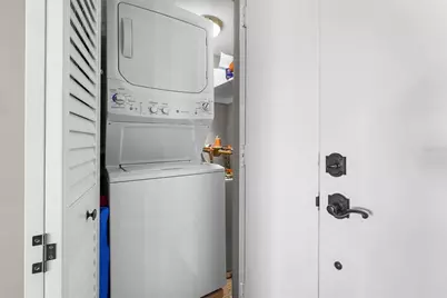 707 S Gulfstream Avenue #906, Sarasota, FL 34236 - Photo 37