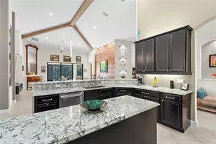 609 Rosemary Cir, Bradenton, FL 34212 - Photo 29