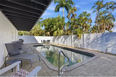 117 Neptune Lane, Holmes Beach, FL 34217 - Photo 33