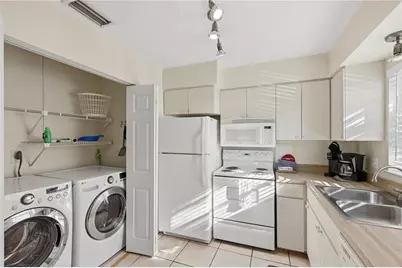 117 Neptune Lane, Holmes Beach, FL 34217 - Photo 9