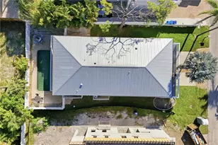 117 Neptune Ln, Holmes Beach, FL 34217 - Photo 37