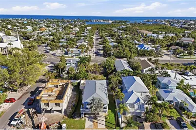 117 Neptune Lane, Holmes Beach, FL 34217 - Photo 41