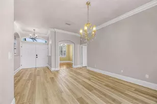 2808 Duncan Tree Cir, Valrico, FL 33594 - Photo 7