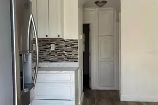 3925 Mesa Ave, Sarasota, FL 34233 - Photo 11