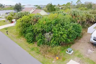 18962 McGrath Cir, Port Charlotte, FL 33948 - Photo 1