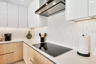 301 Quay Commons, Sarasota, FL 34236 - Photo 11