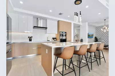 301 Quay Commons #804, Sarasota, FL 34236 - Photo 15