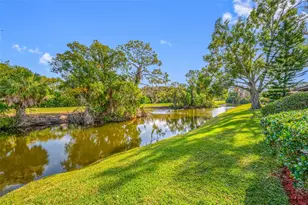 140 Michaels Cir, Oldsmar, FL 34677 - Photo 9