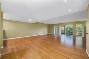 140 Michaels Cir, Oldsmar, FL 34677 - Photo 21