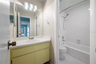 140 Michaels Cir, Oldsmar, FL 34677 - Photo 51