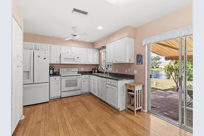 5704 34th Court W, Bradenton, FL 34210 - Photo 19