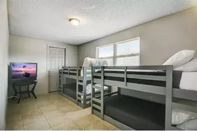 1002 Vine Avenue, Clearwater, FL 33755 - Photo 17