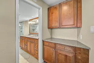 6518 Midnight Pass Rd, Sarasota, FL 34242 - Photo 9