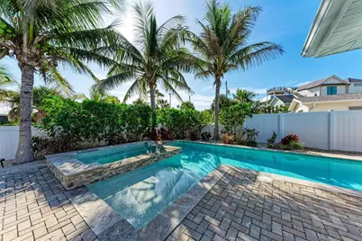 150 Crescent Drive, Anna Maria, FL 34216 - Photo 3