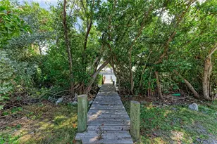 150 Crescent Dr, Anna Maria, FL 34216 - Photo 51