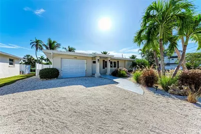 150 Crescent Drive, Anna Maria, FL 34216 - Photo 9